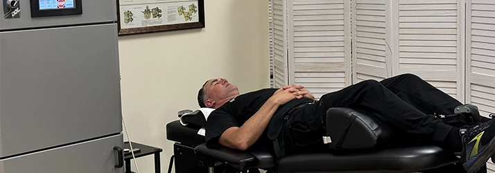 Chiropractor Temecula CA Luke Cohen With Decompression Machines